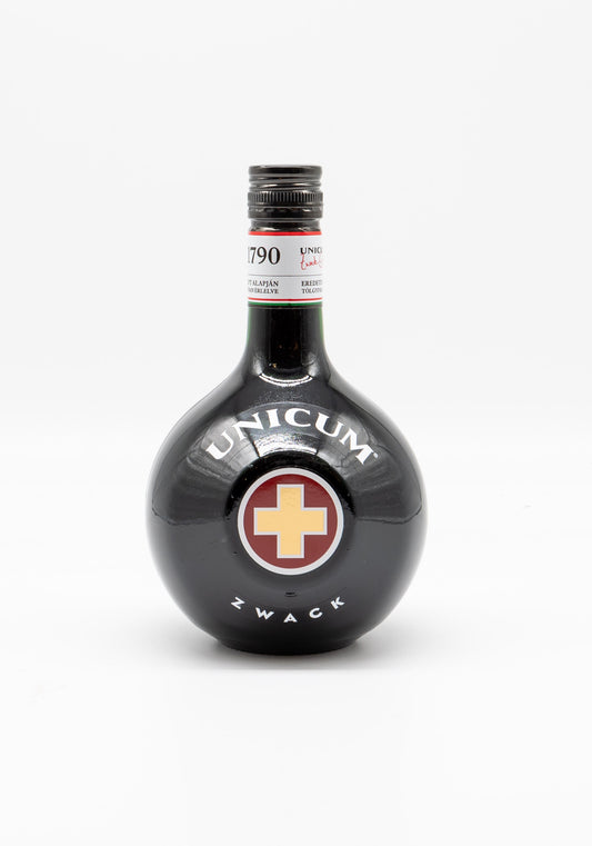 UNICUM Krauterlikor Zwack Amer
